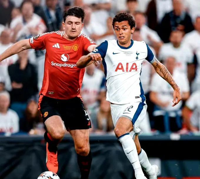 九游官网-莎拉波娃连续五场比赛得分超过出色防守，曼联不断突破！再创辉煌时刻(莎拉波娃德约科维奇)