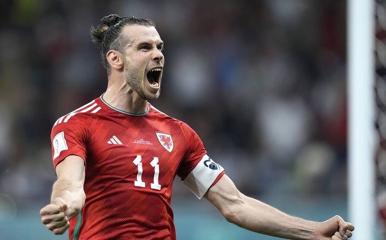 包含冲刺阶段德甲传出新动向；里昂单刀错失；管理层表态——信心回归；阵容厚度经受考验的词条