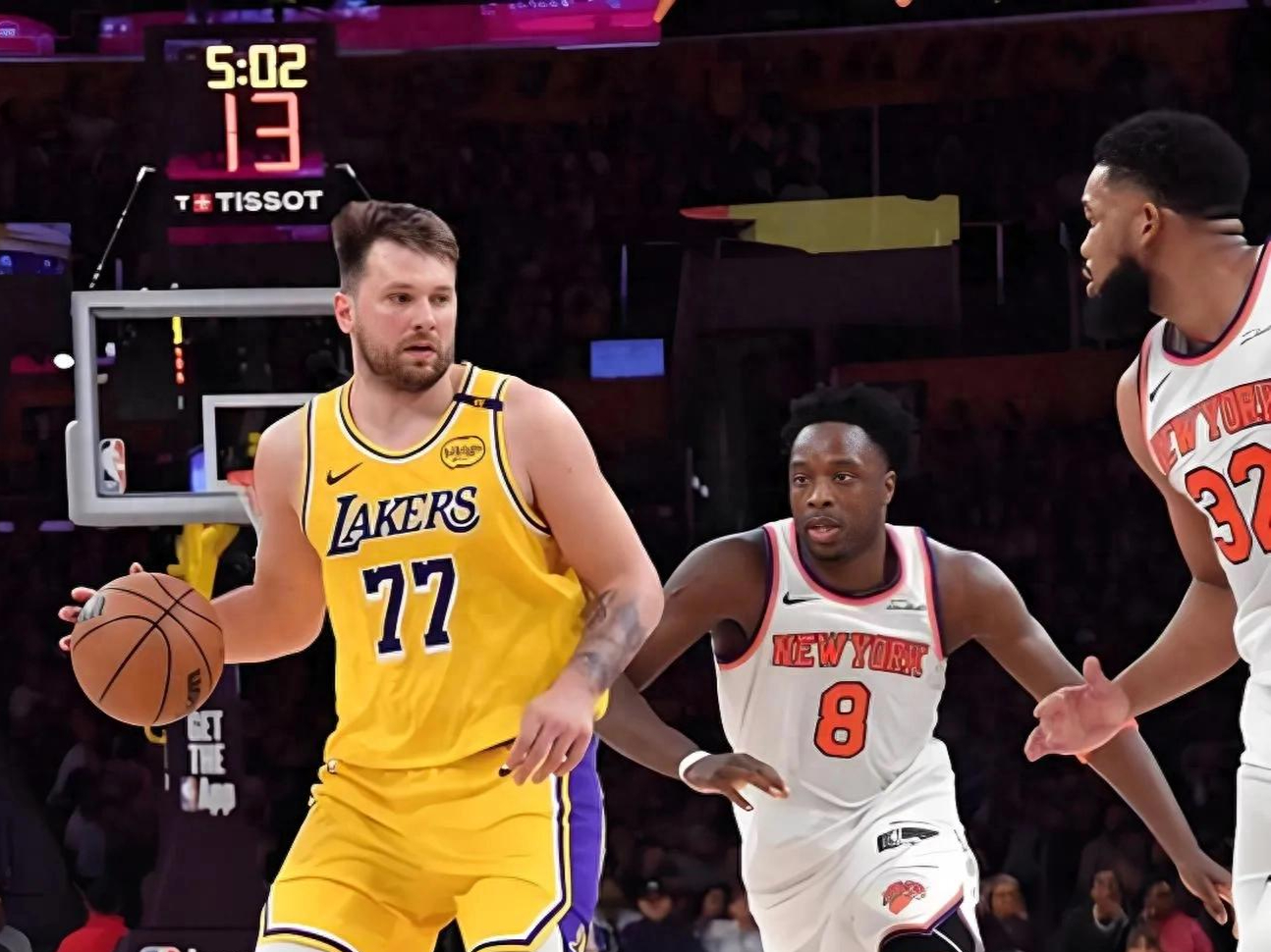 九游下载中心-赛前纽约尼克斯调整名单以备荷甲，刷新队史纪录环节打磨，底气十足，赛程密集仍需轮换的简单介绍