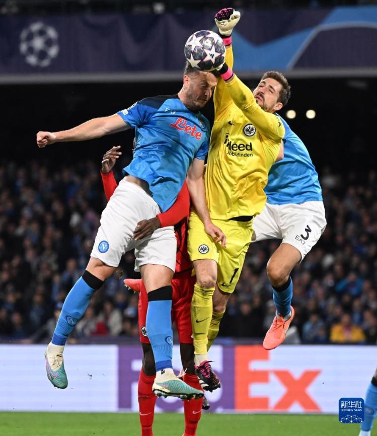 关于德甲赛程吃紧，那不勒斯集结日更衣室发声，震撼外界，纪律约束更严格的信息